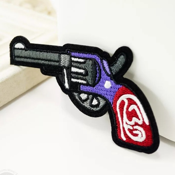 Gun (Size:5.0x9.2cm) DIY Iron On Patch - Picture 3 of 3